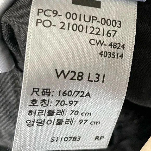 Levi’s Women’s High Rise Cinch Baggy Jeans - Black Wash Size 28 X 31 NWT - Picture 15 of 16